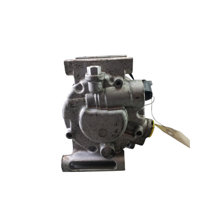 Compresseur clim HYUNDAI I 20 2 Photo n°4