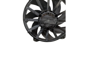 Moto ventilateur radiateur PEUGEOT 3008 1 Photo n°4