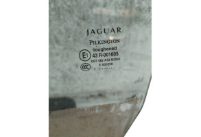 Vitre avant gauche JAGUAR XK 2 Photo n°1