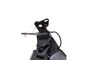 Attache ceinture arriere gauche RENAULT CLIO 4 Photo n°4