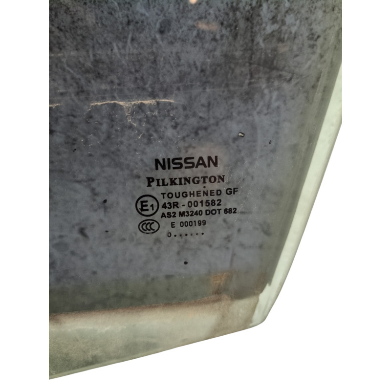 Vitre avant gauche NISSAN QASHQAI 1 Photo n°1
