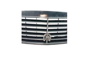 Calandre MERCEDES CLASSE E 210 Photo n°4