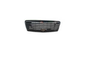 Calandre MERCEDES CLASSE E 210 Photo n°5