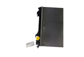 Radiateur eau RENAULT MEGANE 4 Photo n°1
