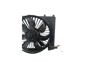 Moto ventilateur radiateur MERCEDES CLASSE C 205 Photo n°2