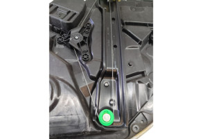 Leve vitre electrique arriere gauche MERCEDES CLASSE C 205 Photo n°5
