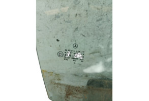 Vitre avant droit MERCEDES CLASSE CLK 209 Photo n°2