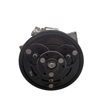 Compresseur clim RENAULT CLIO 4