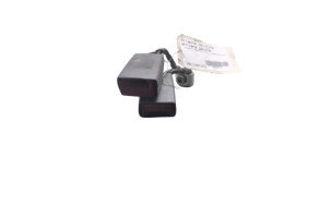 Attache ceinture arriere gauche VOLKSWAGEN POLO 5 Photo n°1