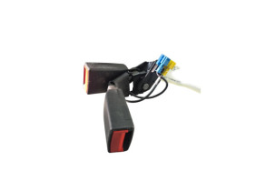 Attache ceinture arriere droit MERCEDES CLASSE A 176 Photo n°2