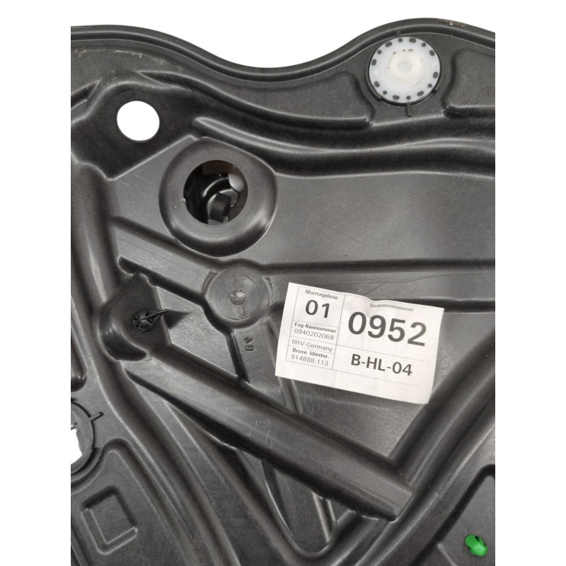 Leve vitre electrique arriere gauche VOLKSWAGEN PASSAT 5 Photo n°1