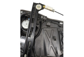 Leve vitre electrique avant droit VOLKSWAGEN PASSAT 5 Photo n°3