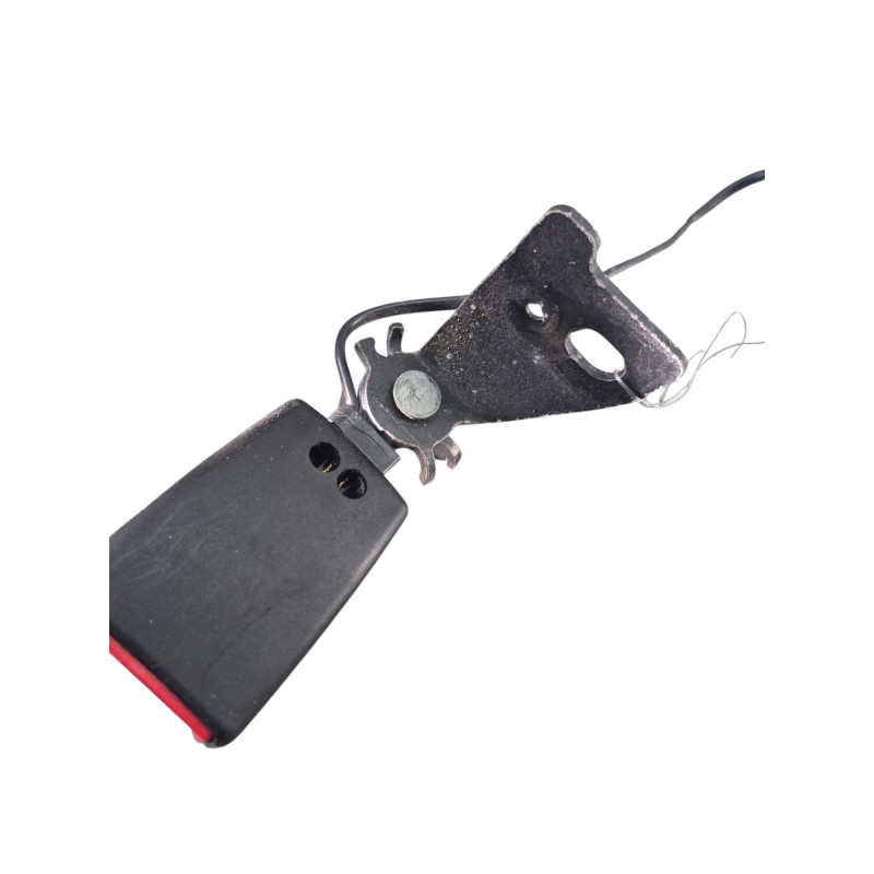 Attache ceinture arriere gauche PEUGEOT 308 2 Photo n°1