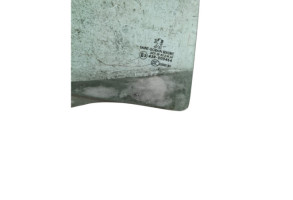 Vitre arriere droit PEUGEOT 207 Photo n°7