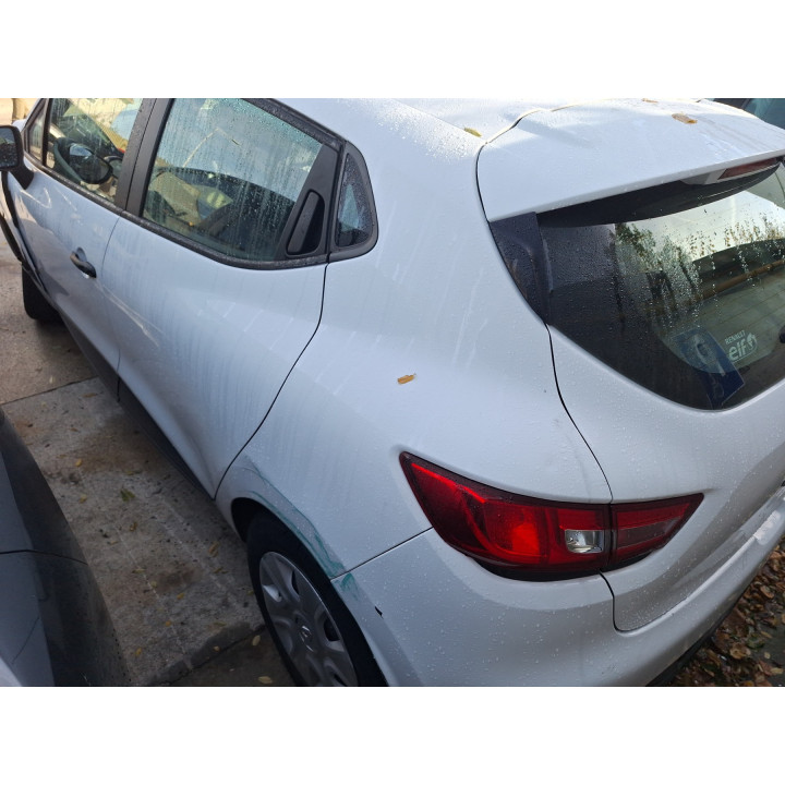 Feu arriere principal gauche (feux) RENAULT CLIO 4 Photo n°11