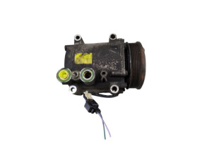 Compresseur clim FORD FIESTA 6 Photo n°1
