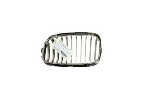 Calandre droite BMW SERIE 1 F20 Photo n°5