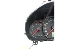Compteur TOYOTA YARIS 3 Photo n°2