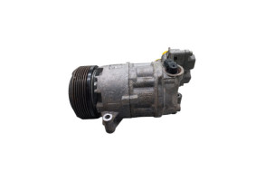 Compresseur clim BMW SERIE 1 E87 Photo n°6