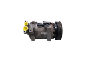 Compresseur clim RENAULT CLIO 4 Photo n°1