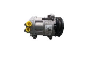 Compresseur clim FIAT 500L Photo n°2