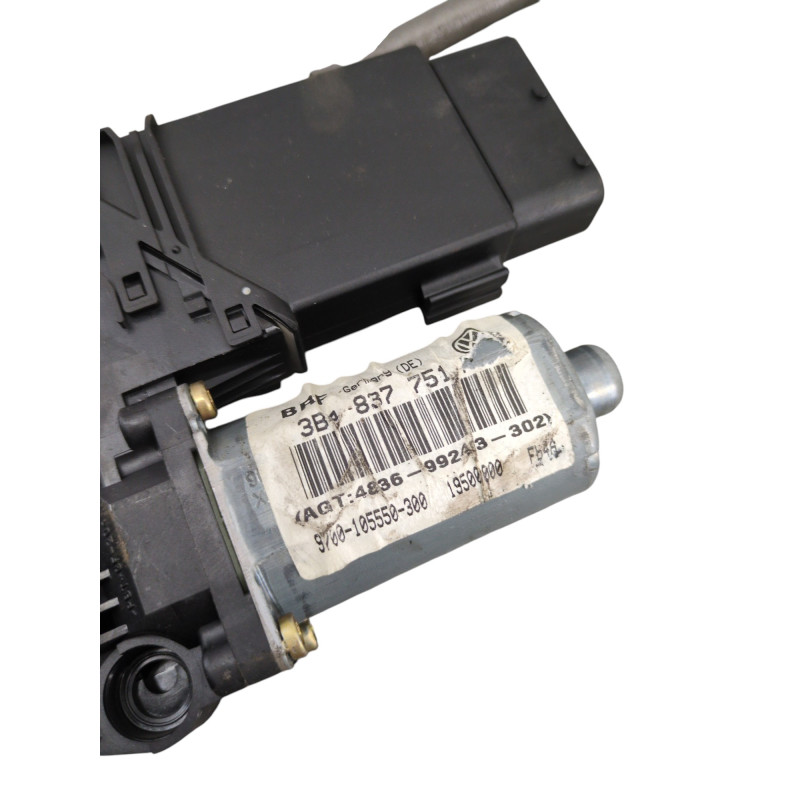 Leve vitre electrique avant gauche VOLKSWAGEN PASSAT 4 Photo n°1