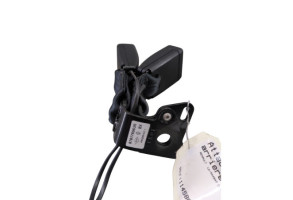 Attache ceinture arriere gauche RENAULT CLIO 4 Photo n°1