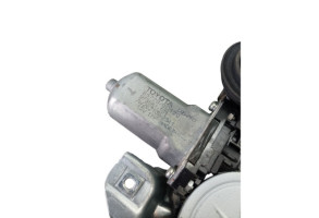 Leve vitre electrique arriere droit TOYOTA YARIS 3 Photo n°4