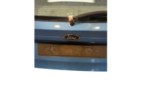 Malle/Hayon arriere FORD FIESTA 6 Photo n°9