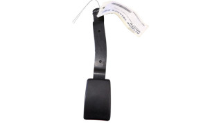 Attache ceinture avant gauche VOLKSWAGEN POLO 4 Photo n°1