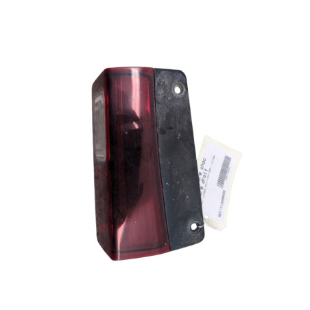 Feu de pare choc arriere droit RENAULT TRAFIC 3 COURT