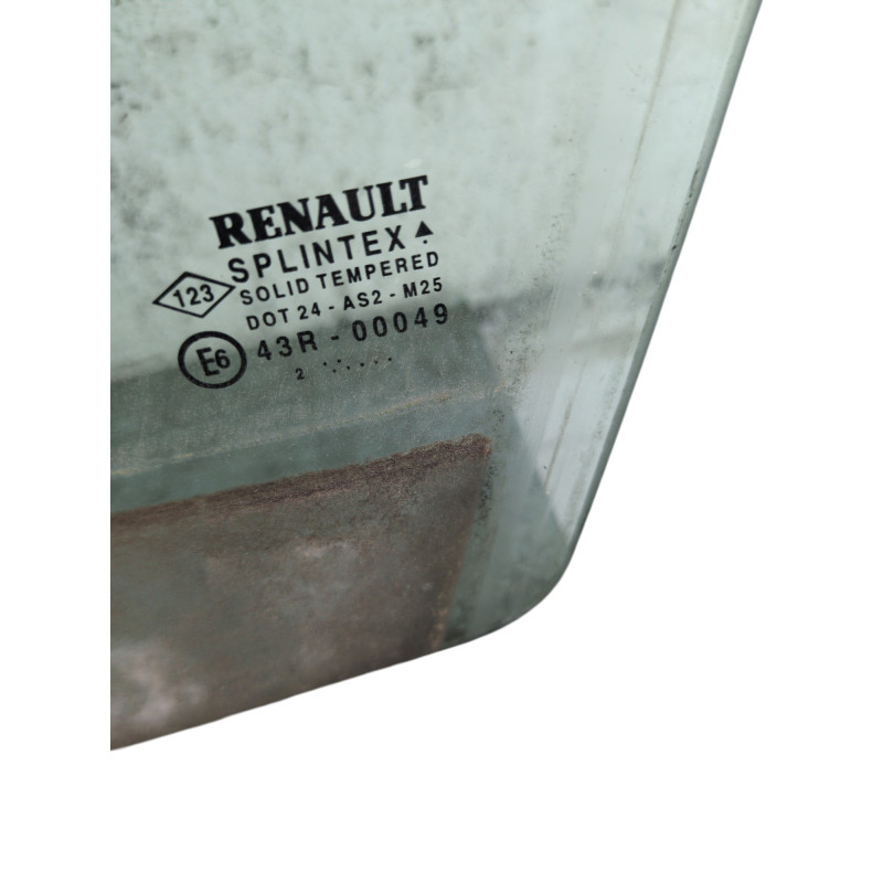 Vitre avant gauche RENAULT CLIO 2 Photo n°1