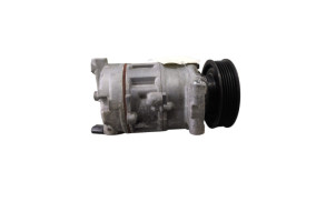 Compresseur clim VOLKSWAGEN GOLF 5 Photo n°3