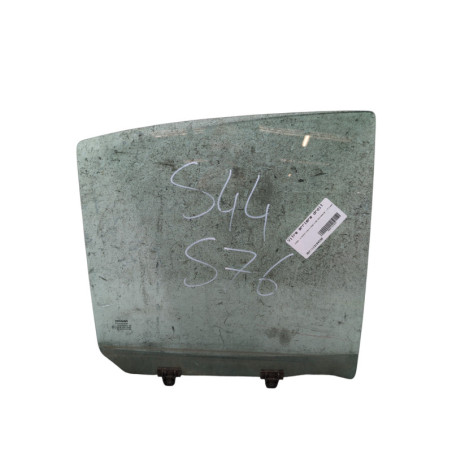 Vitre arriere droit NISSAN MICRA 3