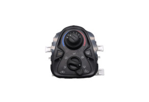 Commande chauffage TOYOTA AYGO 2 Photo n°1