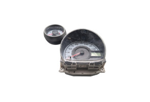 Compteur PEUGEOT 107 Photo n°2
