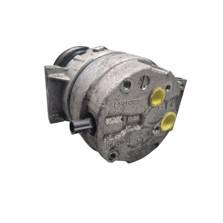 Compresseur clim RENAULT LAGUNA 2 Photo n°5