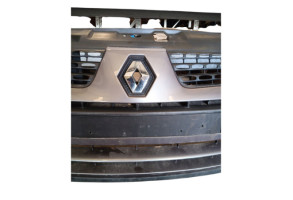 Pare choc avant RENAULT CLIO 2 Photo n°8