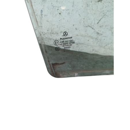Vitre arriere droit MERCEDES CLASSE C 204