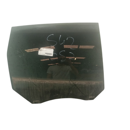 Vitre arriere droit FORD KUGA 1