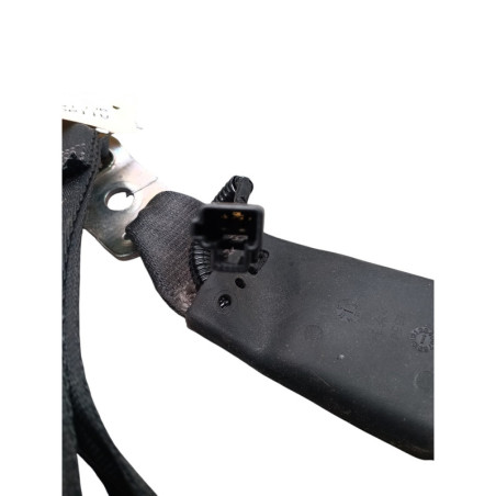 Attache ceinture arriere droit TOYOTA YARIS 3