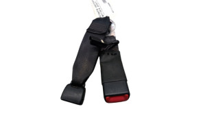 Attache ceinture arriere droit TOYOTA YARIS 3 Photo n°2