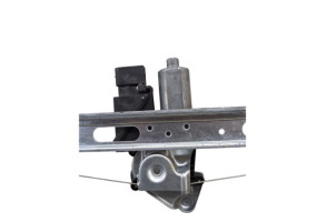 Leve vitre electrique avant droit MERCEDES CLASSE A 168 Photo n°4