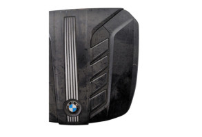 Cache moteur  BMW SERIE 5 F10 Photo n°1