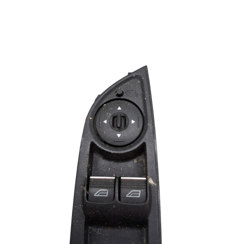 Leve vitre electrique avant gauche FORD FOCUS 3 Photo n°1