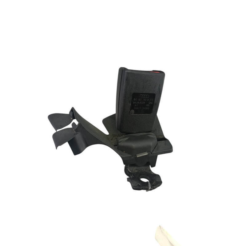 Attache ceinture arriere droit AUDI A4 3 Photo n°1