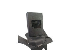 Attache ceinture arriere droit AUDI A4 3 Photo n°3