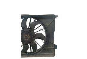 Moto ventilateur radiateur MERCEDES CLASSE CLS 219 Photo n°3