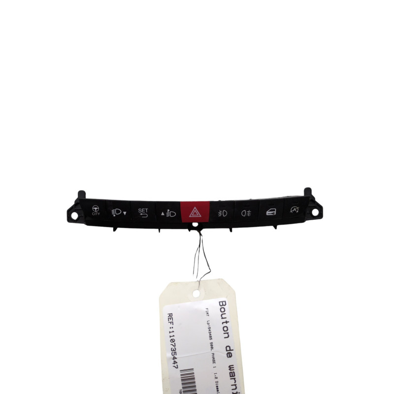 Bouton de warning FIAT 500L Photo n°1