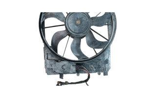Moto ventilateur radiateur MERCEDES CLASSE CLA 117 Photo n°3